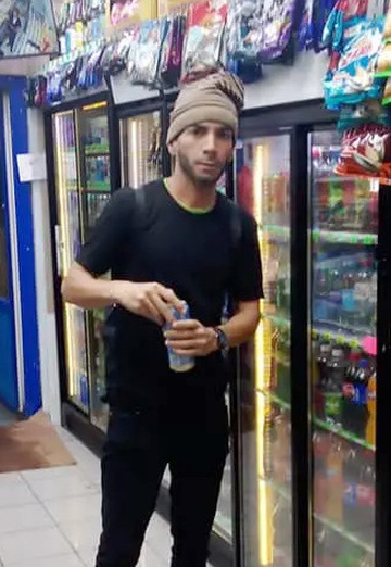 Armando (@armando418) — my photo № 1