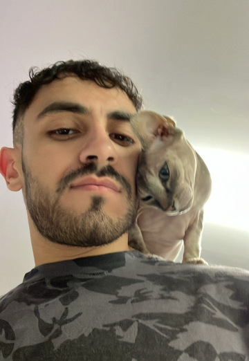 AA (@aa3324) — my photo № 2