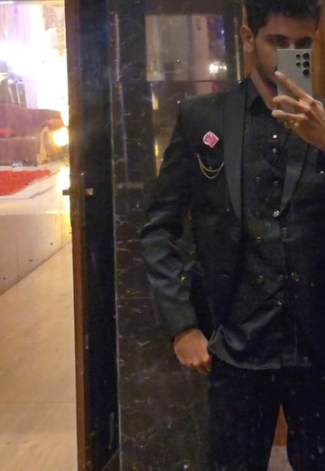 Aniket (@aniket162) — my photo № 2