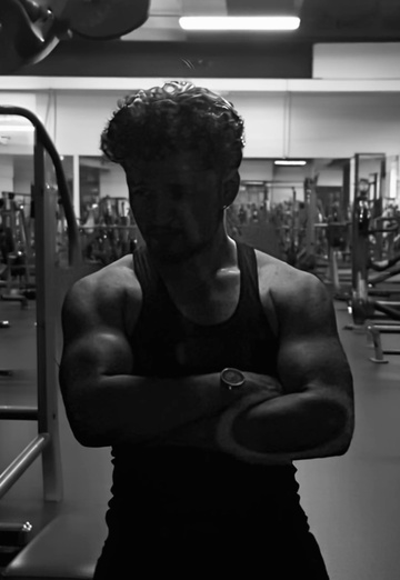 Adnan (@adnan758) — my photo № 3