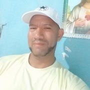 Mauricio 46 Washington