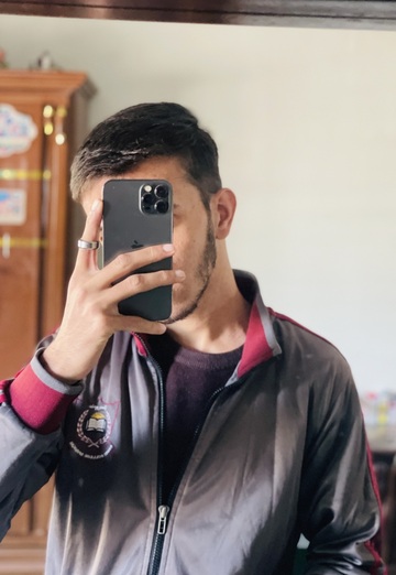 Aayan (@aayan30) — my photo № 1