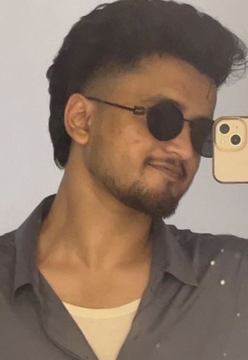 Adnan (@adnan758) — my photo № 1