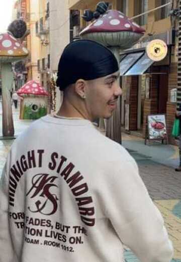 Adel (@adel4817) — my photo № 1