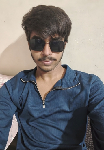 Abhi (@abhi795) — my photo № 1