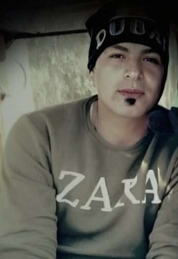 ali (@ali85718) — my photo № 3