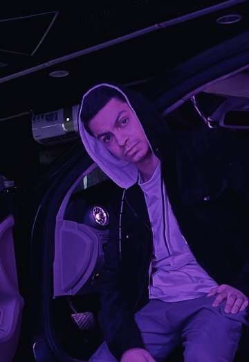 Ali (@ali88720) — my photo № 2