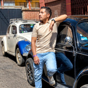 Leonardo 33 La Paz