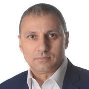 Michalis 40 Moscú