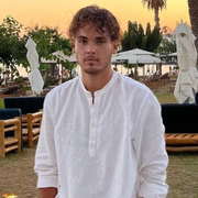 Antoine 23 Chantilly