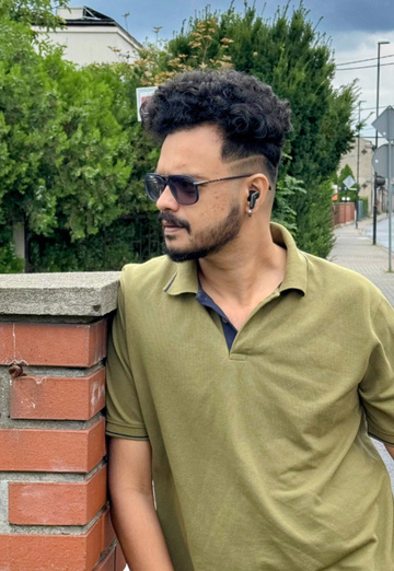 Manish (@manish492) — my photo № 1