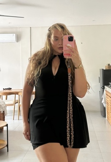 Hella (@hella96) — my photo № 3