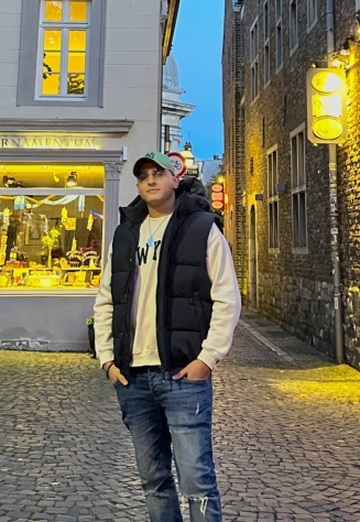 Hicham (@hicham400) — my photo № 1