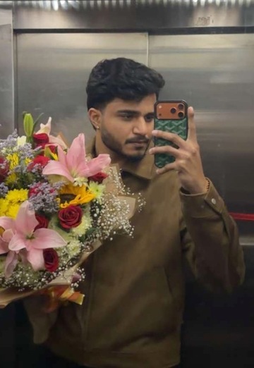 Atif Shaikh (@atifshaikh0) — my photo № 1