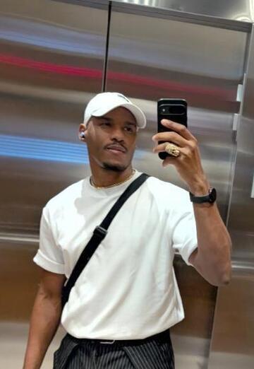 My photo - Eshiett Oto-obong, 30 from Calgary (@eshiettotoobong)